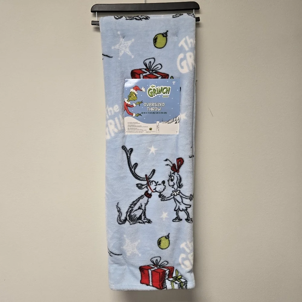 The Grinch Dr. Seuss Oversized Throw Blanket Cindy Lou Who Max Christmas Blue